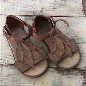 Zara sandals leather size 6
